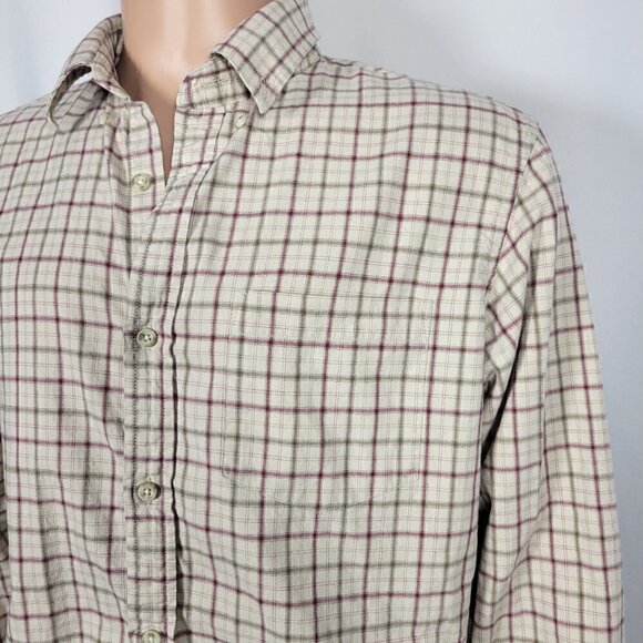 Eddie Bauer Men's Relaxed Fit 100% Cotton Button Down Plaid Shirt Size M - Picture 3 of 10